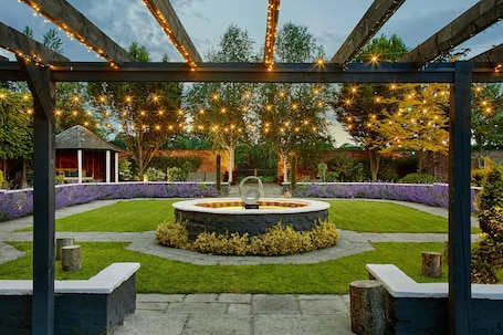 Exterior. Lion Quays Hotel & Spa