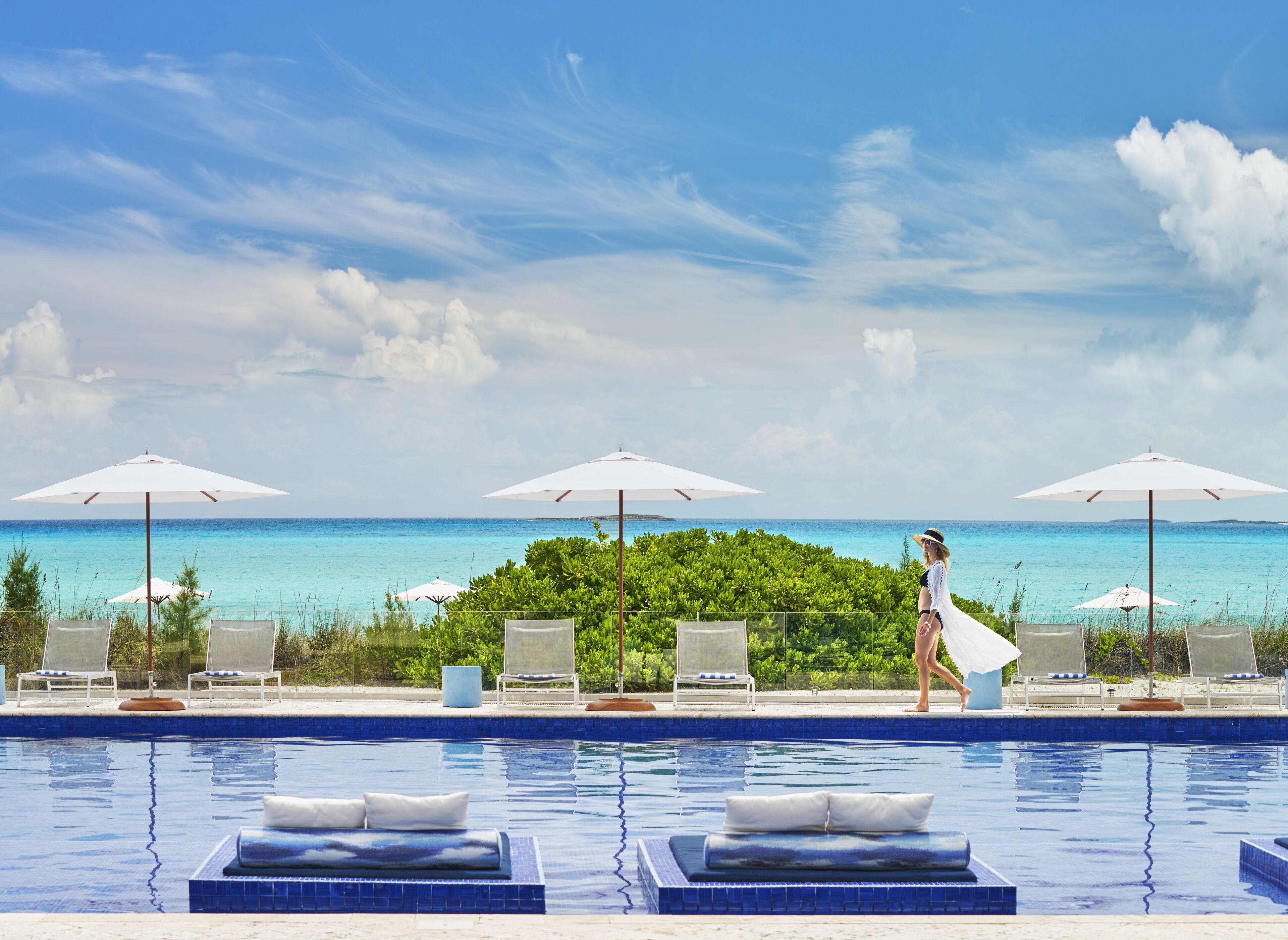 2 outdoor pools, free pool cabanas, pool umbrellas