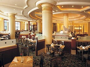 3 restaurants, breakfast served - Sanya Baohong Hotel (1379410) (Sanya)