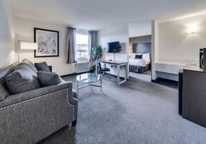 Standard Studio Suite | Living area