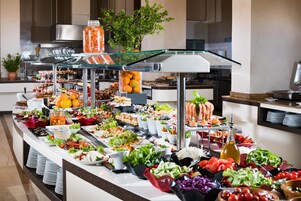 รวมอาหารเช้าแบบบุฟเฟ่ต์ ทุกวัน