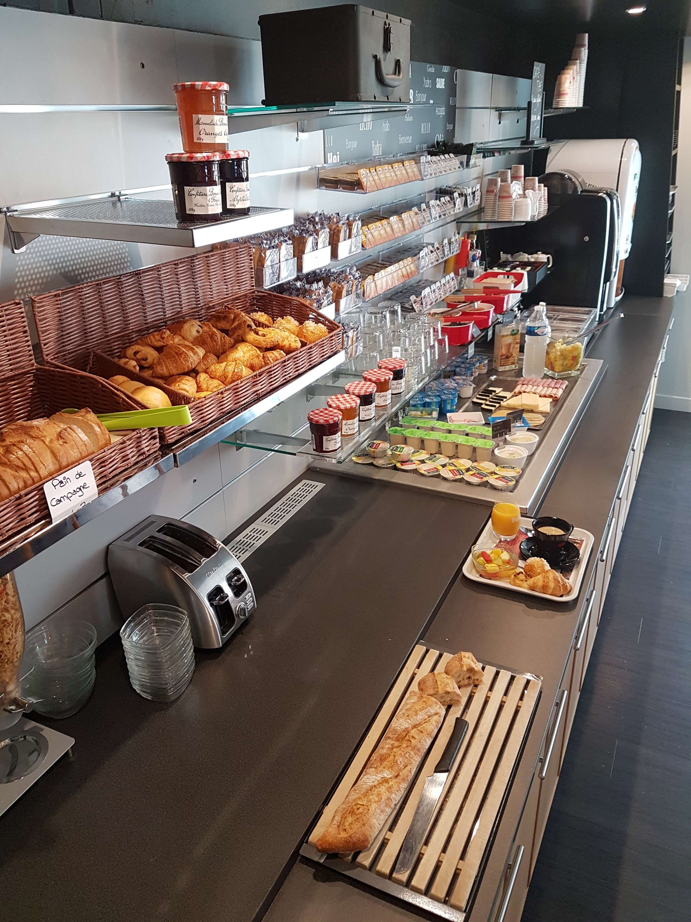 Daily buffet breakfast (EUR 12 per person)