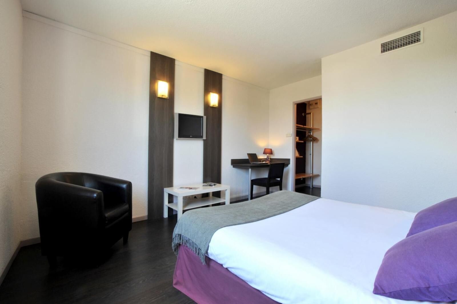 in-room safe, desk, blackout curtains, soundproofing