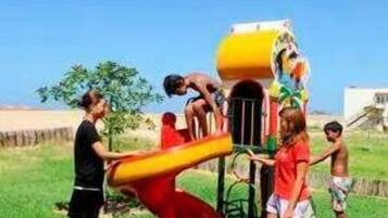Children’s play area – outdoor