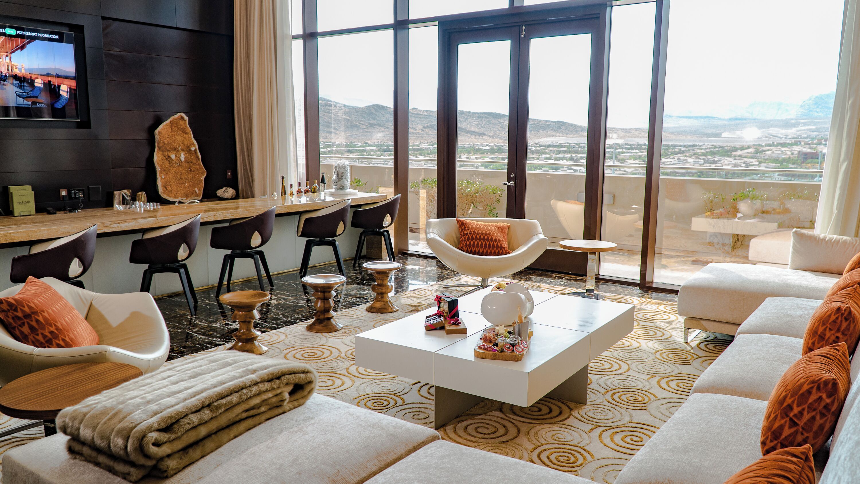 top of the rock | 1 bedroom, egyptian cotton sheets, premium bedding, pillow-top beds