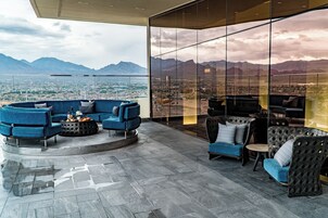 One 80 Suite | 阳台景观