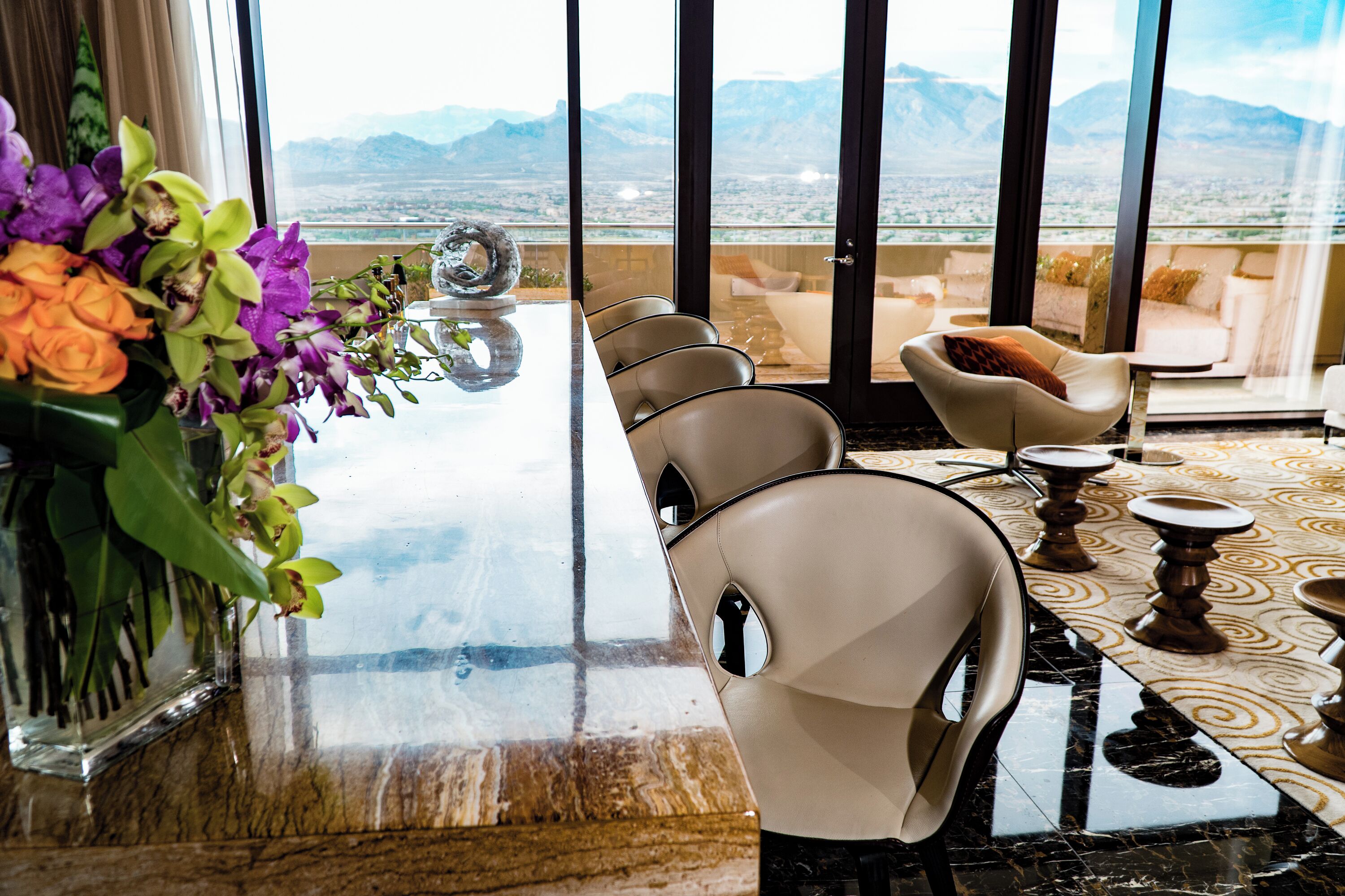 top of the rock | 1 bedroom, egyptian cotton sheets, premium bedding, pillow-top beds