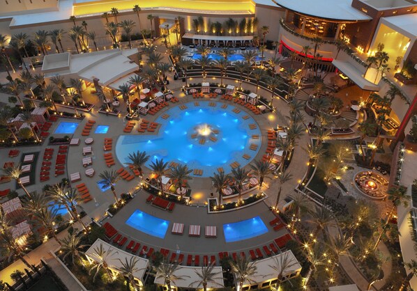 Outdoor pool, open 9 AM to 6 PM, cabanas (surcharge), pool umbrellas - Red Rock Casino, Resort and Spa (Las Vegas)