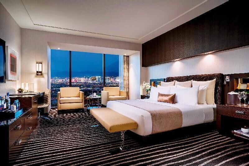 Egyptian cotton sheets, premium bedding, pillowtop beds, minibar