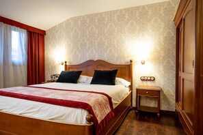 Iron/ironing board, free cots/infant beds, rollaway beds, free WiFi - Husa Sant Bernat (Montseny)