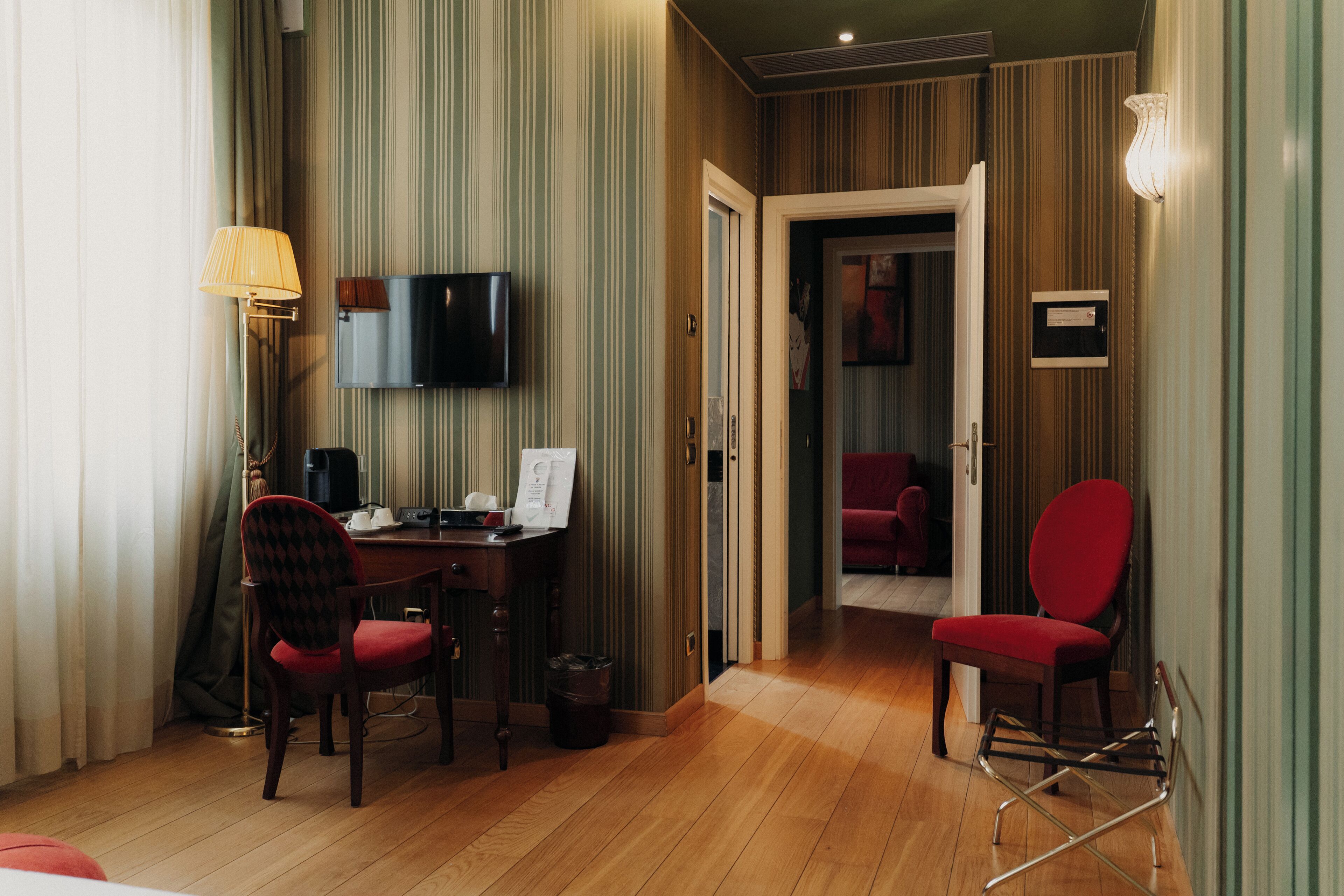 luxury suite, 1 bedroom | 1 bedroom, premium bedding, minibar, in-room safe