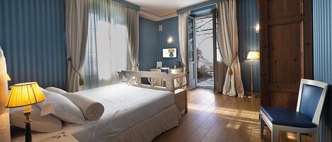 Premium Double or Twin Room, Terrace | 1 bedroom, premium bedding, minibar, in-room safe