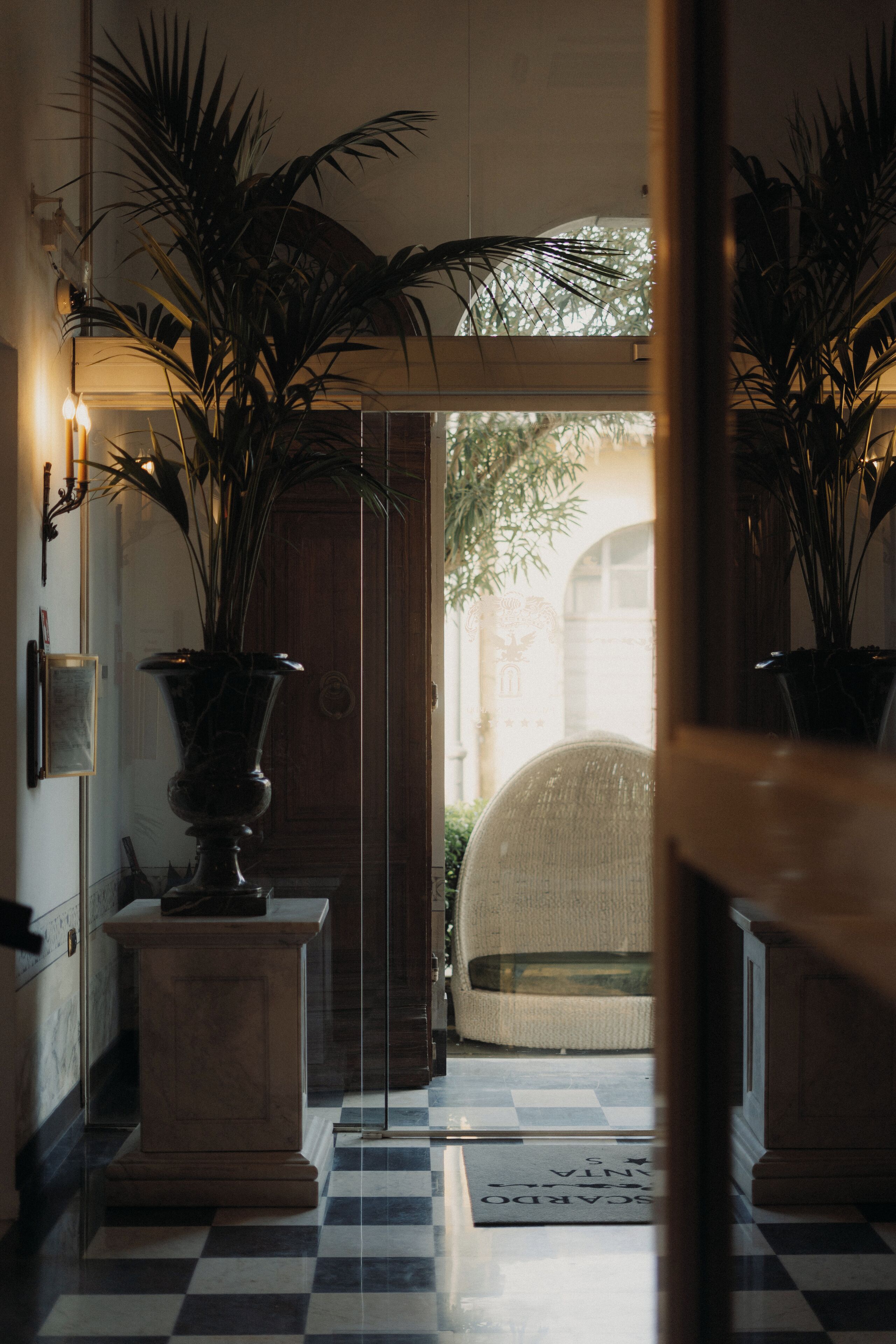 32-inch LCD TV with satellite channels, TV