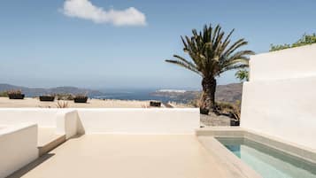 Suite Caldera View with Outdoor Mini Private Pool Double | Balcony view