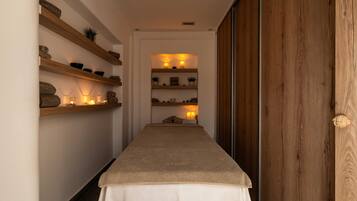 Behandlungsräume für Paare, Sauna, Körperbehandlungen