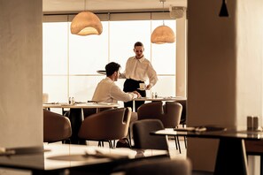 Daily cooked-to-order breakfast for a fee - Rocabella Santorini Hotel & SPA  (Santorini)
