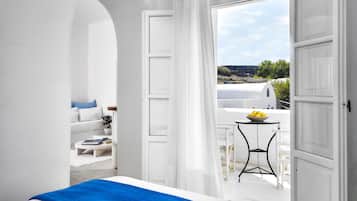Superior Double Room, Sea View | Premium bedding, in-room safe, individually decorated