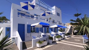 Terrace/patio - Margarita Hotel Santorini (Santorini)