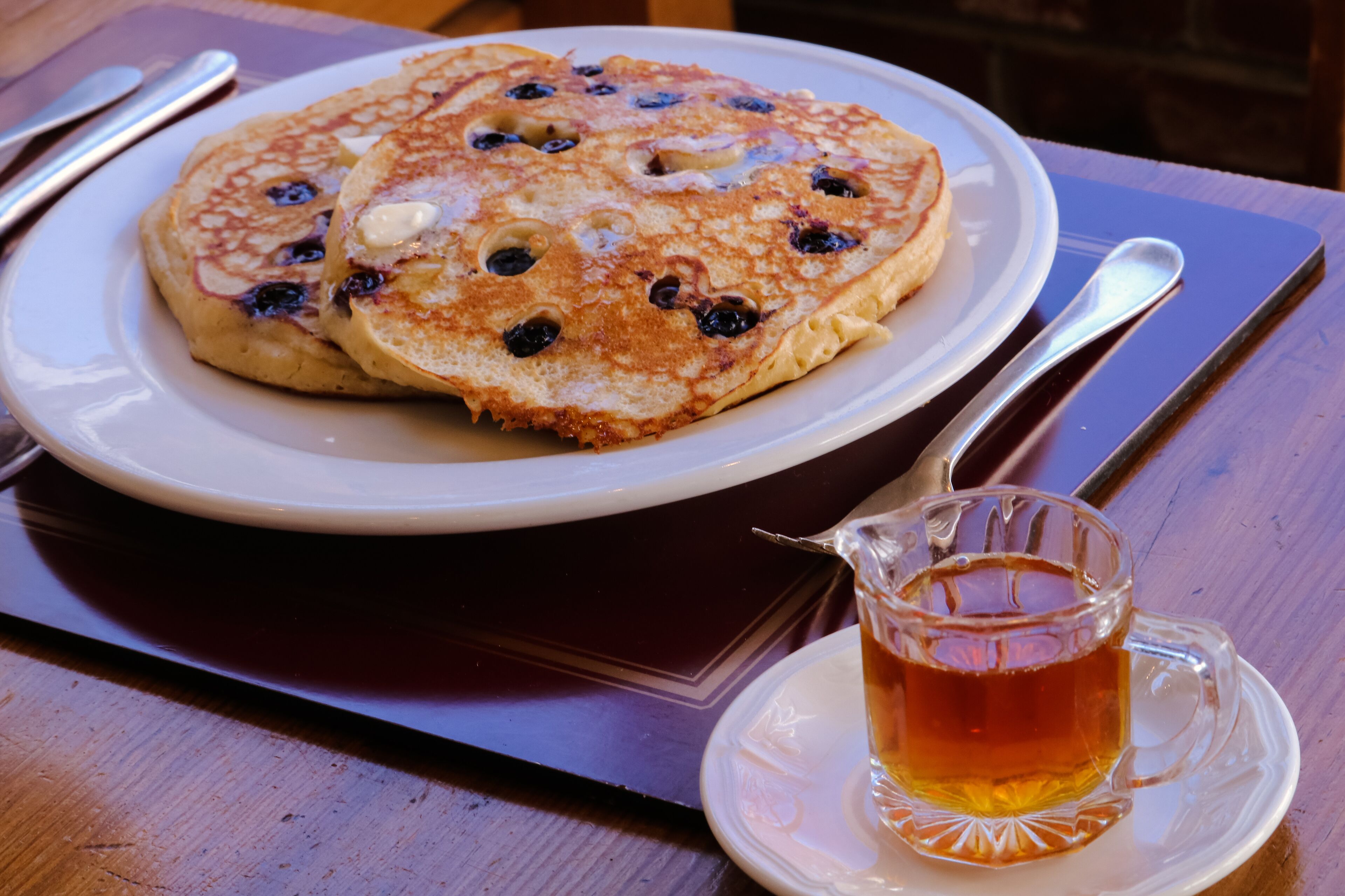 free daily full breakfast