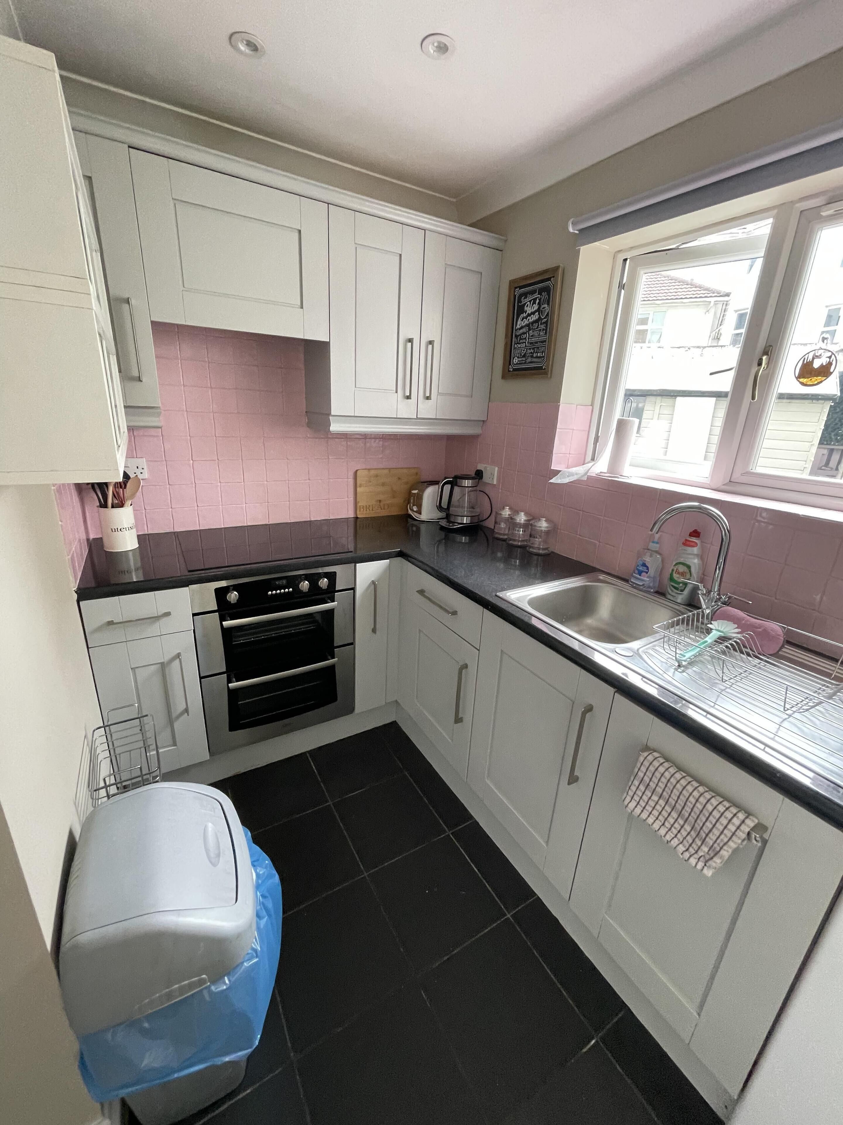 house, ensuite, city view (maisonette) | private kitchen