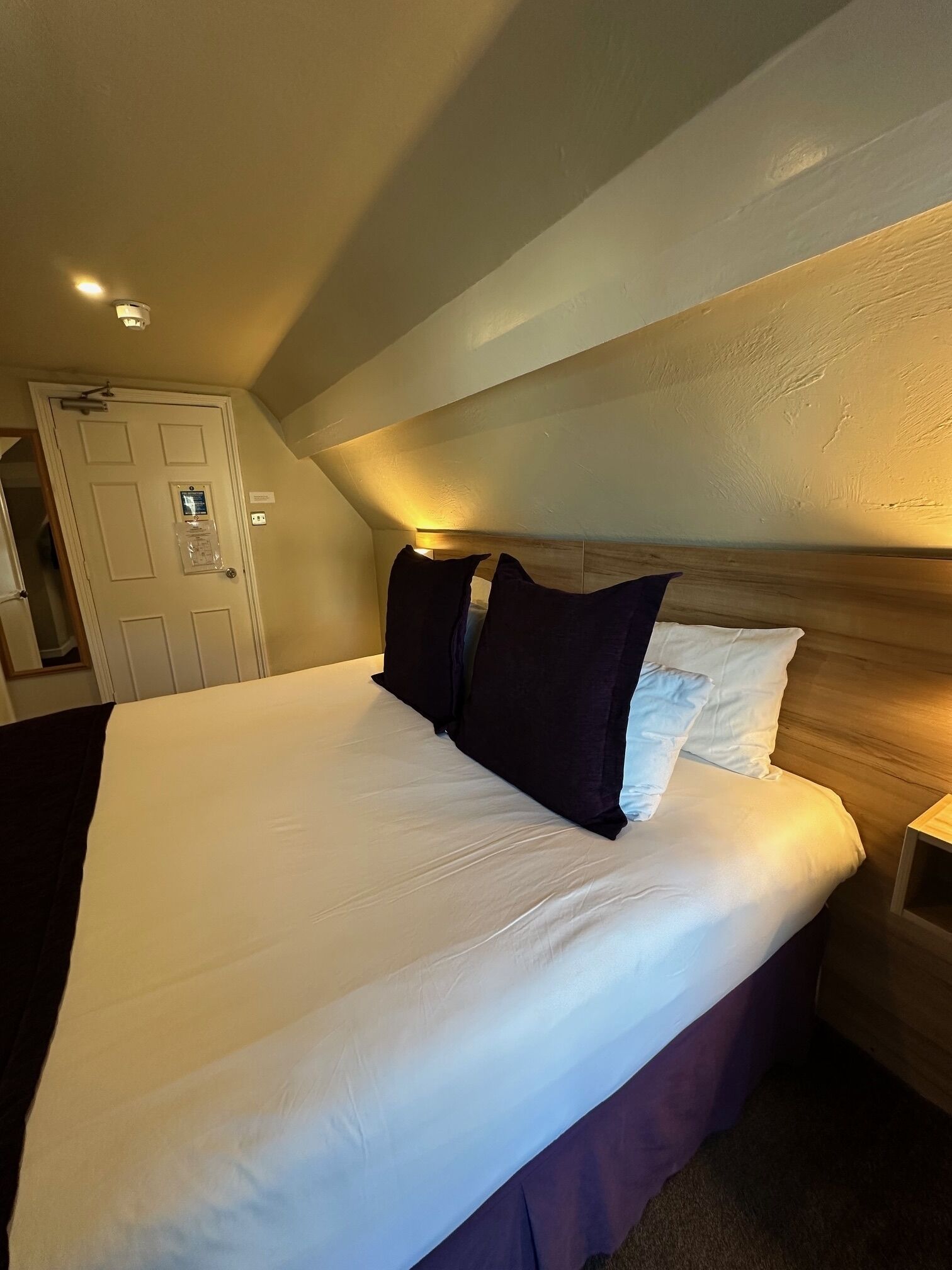 deluxe double room, ensuite | 1 bedroom