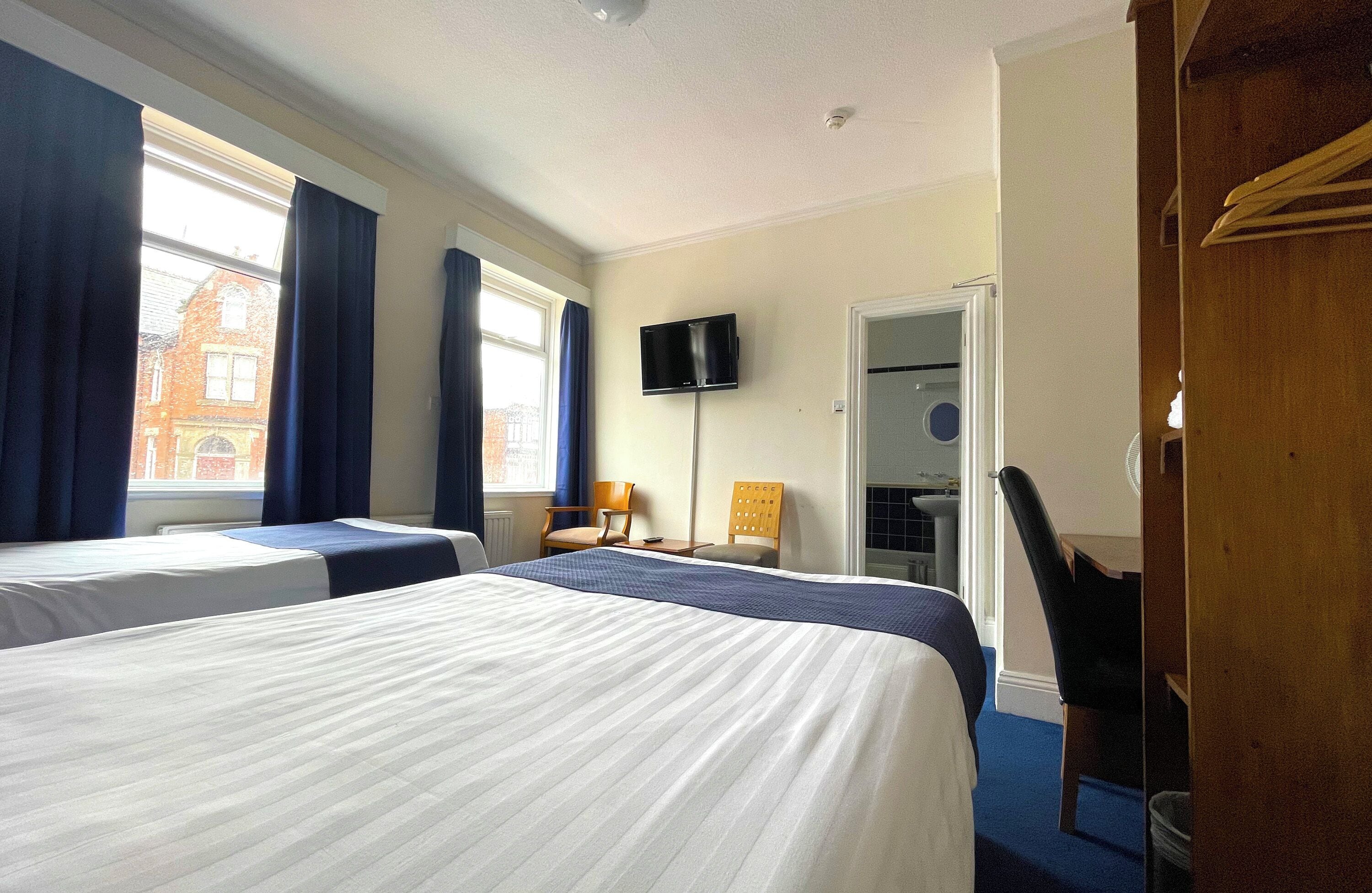 Familienzimmer (2 adults & 1 child)