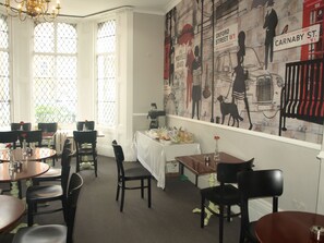 Desayuno continental incluido todos los días