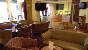 Lounge - Tower House Hotel (Halifax)