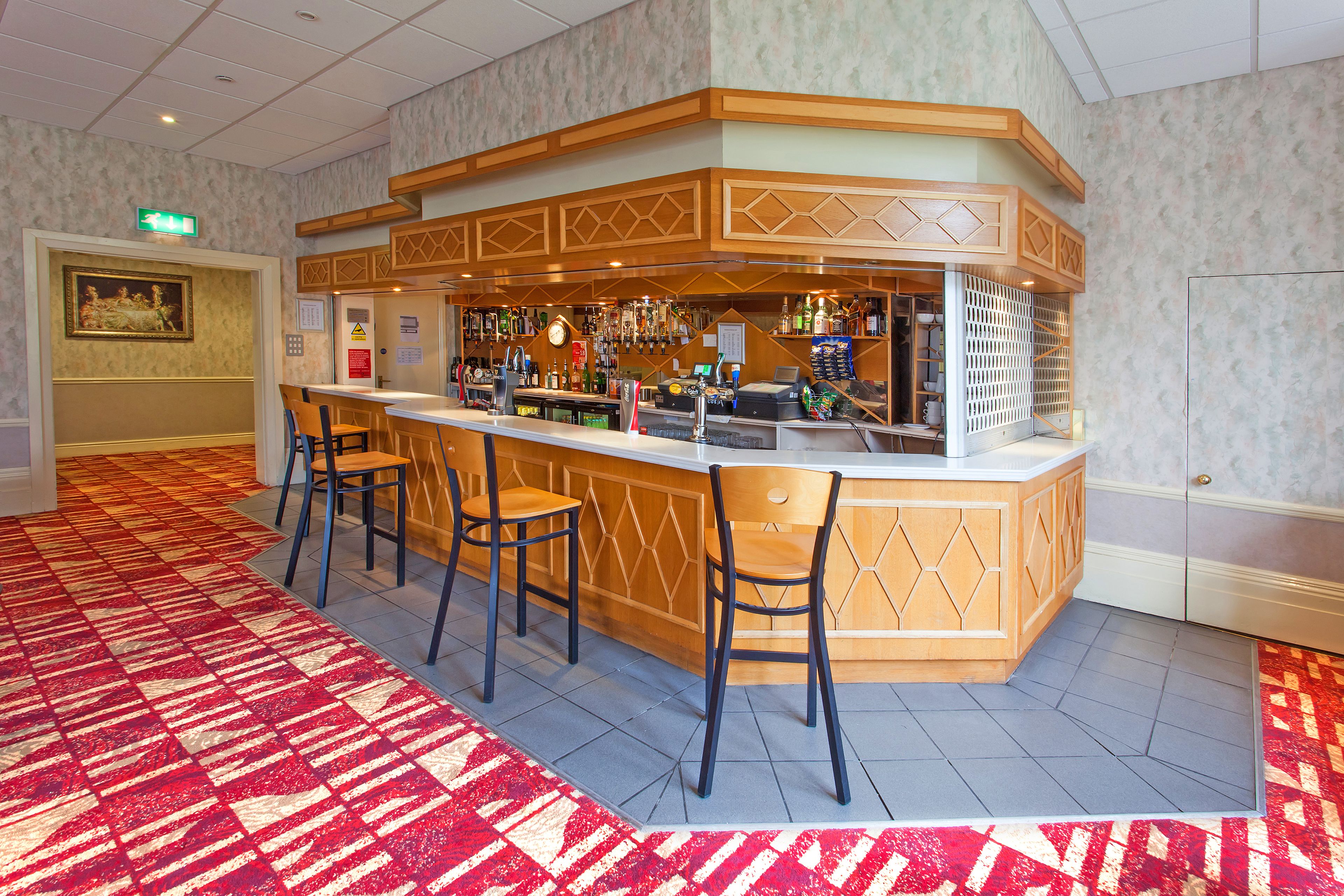 Photo - Heathlands Hotel