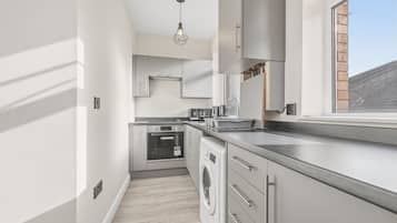 Apartamento executivo, 1 quarto | Cozinha privada | Cafeteira/chaleira, chaleira elétrica