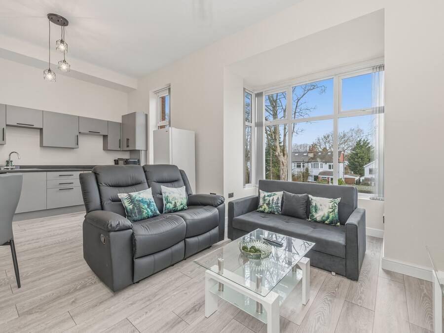 Appartamento Executive, 2 camere da letto | Area soggiorno | TV LCD 22 pollici con canali digitali, TV