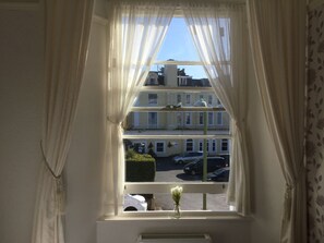 View from property - Newburgh Guesthouse (Torquay)