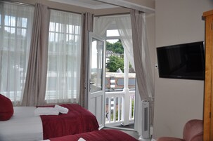Super King size bed or Twin room, Ensuite, With Balcony | Egyptian cotton sheets, premium bedding, Select Comfort beds