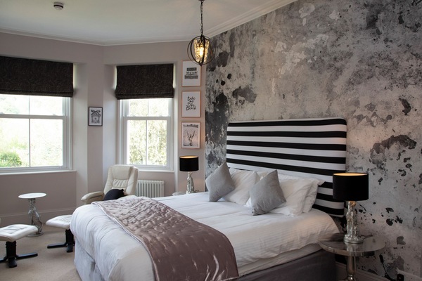 In-room safe, individually decorated, iron/ironing board, free WiFi