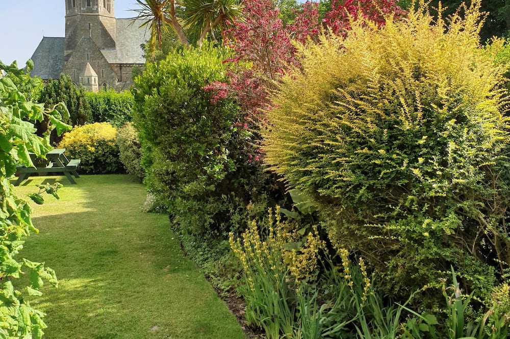 The Wycliffe Guest House - Sandgate