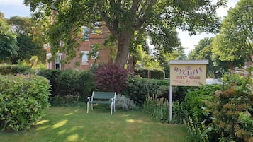 Double Room, Private Bathroom | Garden