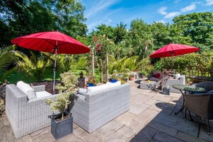 Suite, Garden View | Pemandangan dari bilik