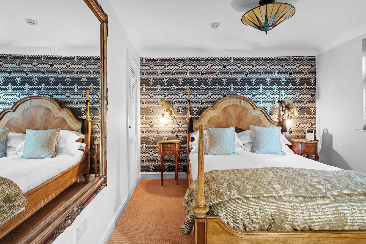 Suíte, vista para o jardim | Roupas de cama premium
