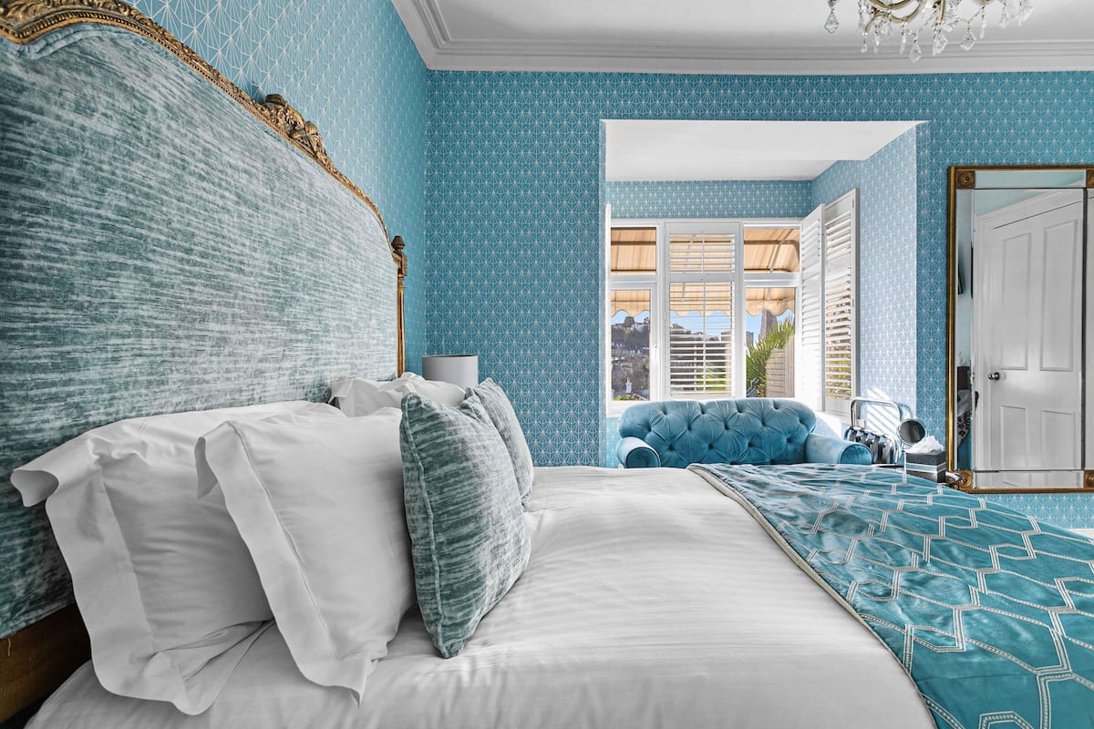 Quarto casal superior | Roupas de cama premium