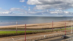 Unclassified image, 4 of 47, button - Leverdale Hotel (Blackpool)