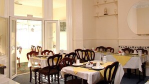 Restaurant - Shepperton Hotel (Blackpool)
