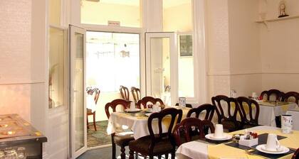 Shepperton Hotel