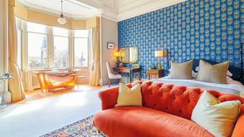 The Roseate Suite (located at 4 West Coates) | 1 bedroom, Egyptian cotton sheets, premium bedding, in-room safe