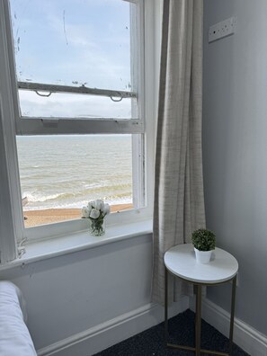 Tomannsrom – standard, eget bad, sjøutsikt | Wi-fi (inkludert) og sengetøy