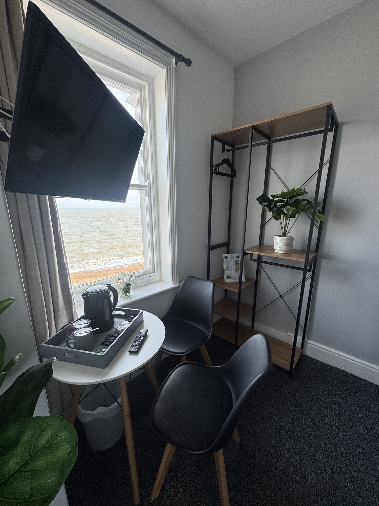 Standard Twin Room, Ensuite, Sea View | Free WiFi, bed sheets