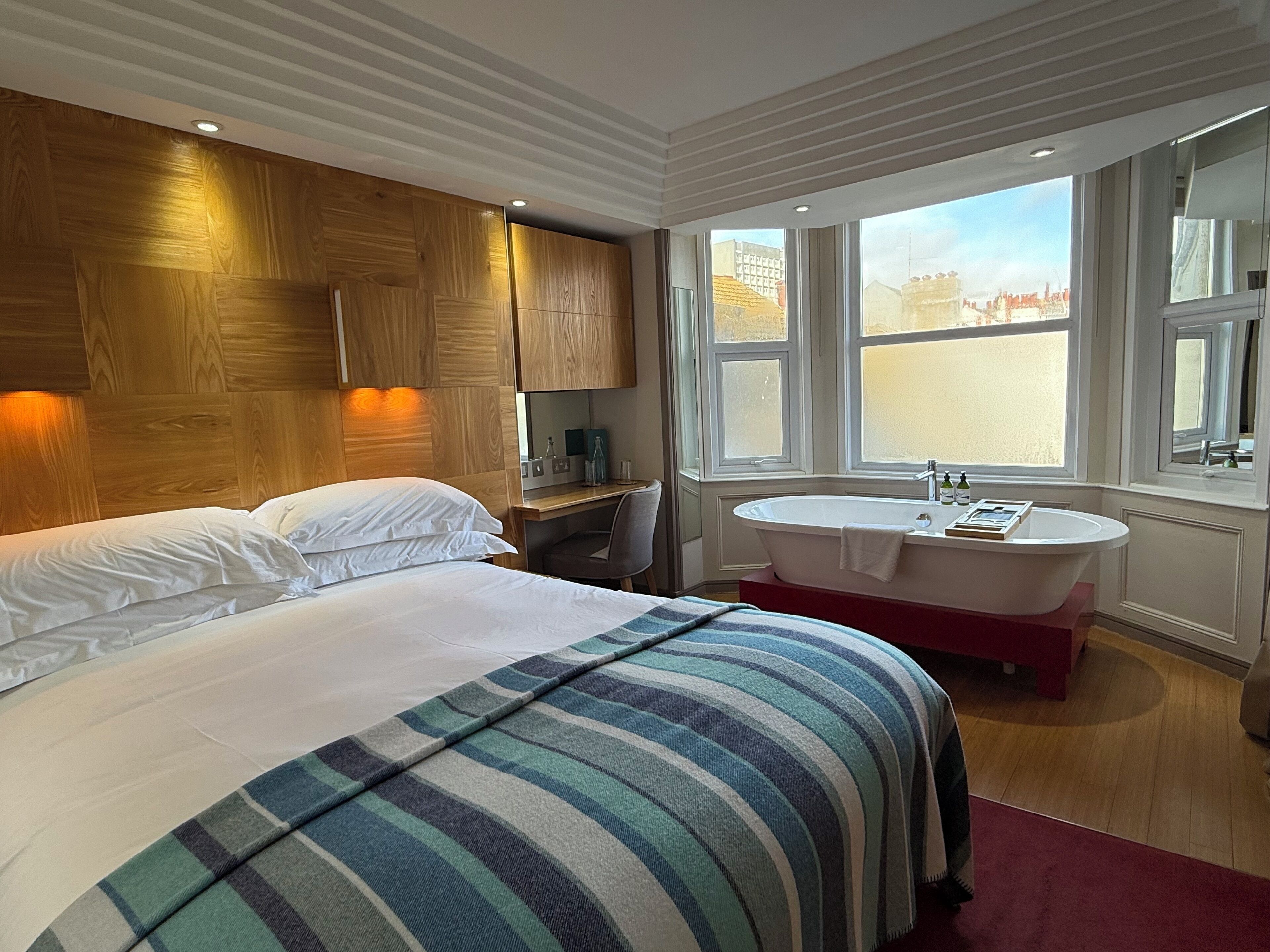 city double room, 1 queen bed, ensuite, city view | 1 bedroom, egyptian cotton sheets, premium bedding, iron/ironing board