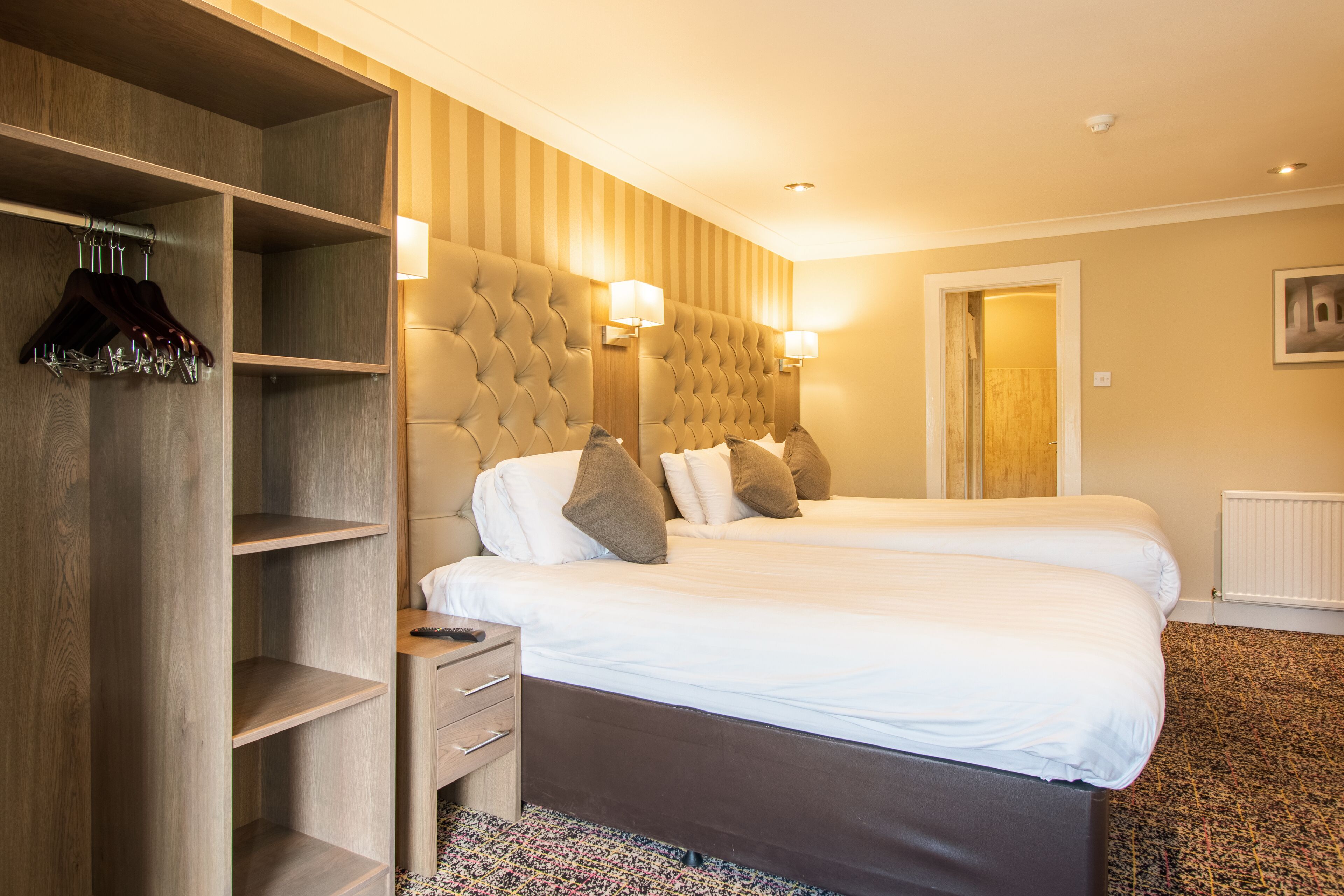 Photo - Albion Hotel