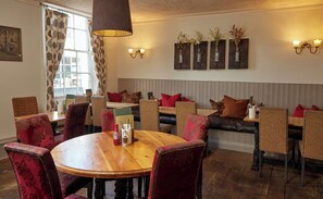 Restaurant - Lamb Hotel by Greene King Inns (Ely)