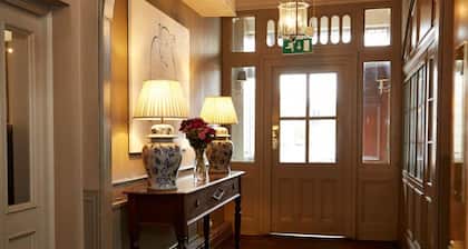 Lamb Hotel by Greene King Inns