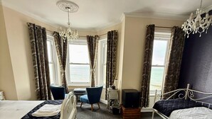 WiFi (free), bed sheets - Atlanta Guesthouse (Eastbourne)